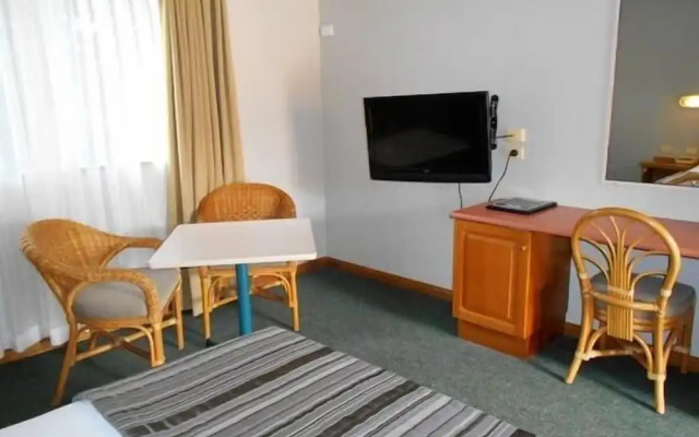 Comfort Inn Cannon Park – Guest Rooms – Cairns