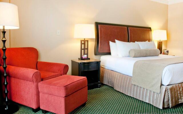 Pensacola Grand Hotel