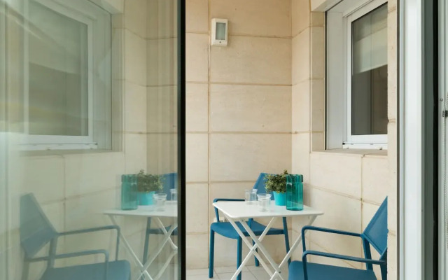 High Class Condo at Marina by FeelHome