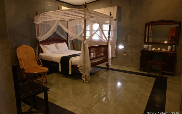 Guruge King's Island Resort