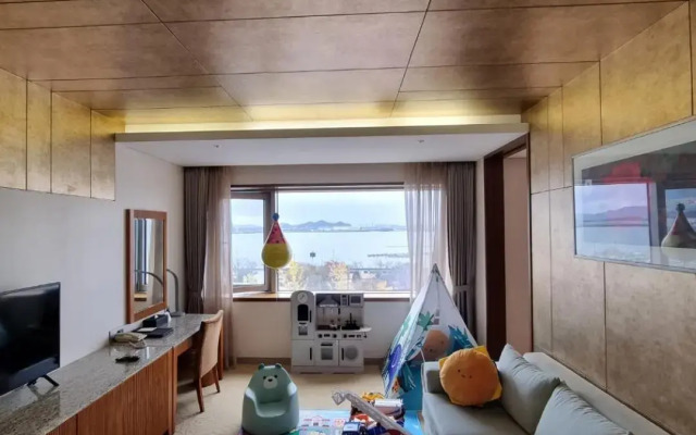 Shangria Beach Tourist Hotel