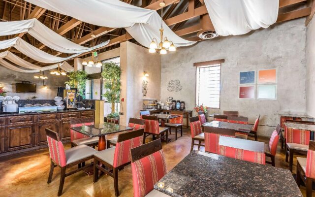 Comfort Inn Pomona near Fairplex