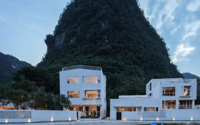 Yongshui River Store of the Thousand and One Courtyard Hopes Resort