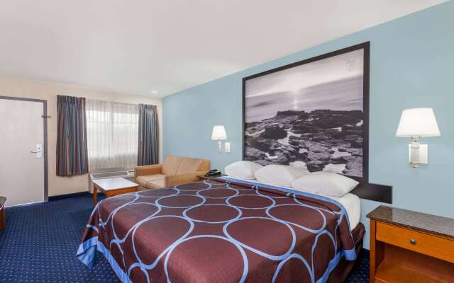 Super 8 by Wyndham El Cajon/San Diego