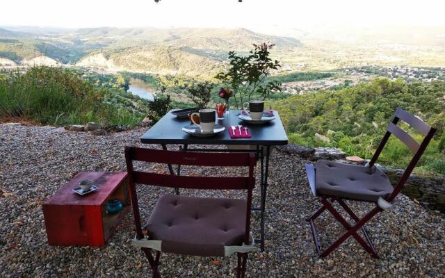 le rocher de Sampzon