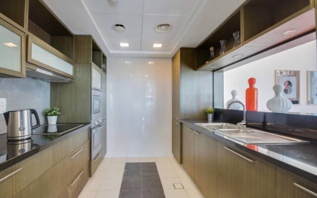 Stylish Apartment With the Best Burj Views
