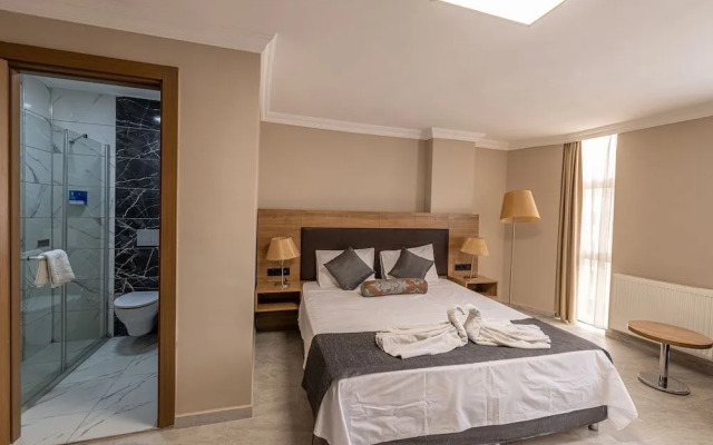 Blue Park Hotel