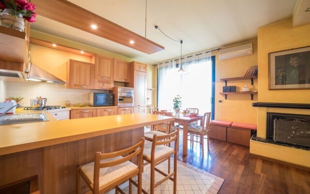 Bright Apartments Desenzano - Caravelle Pool