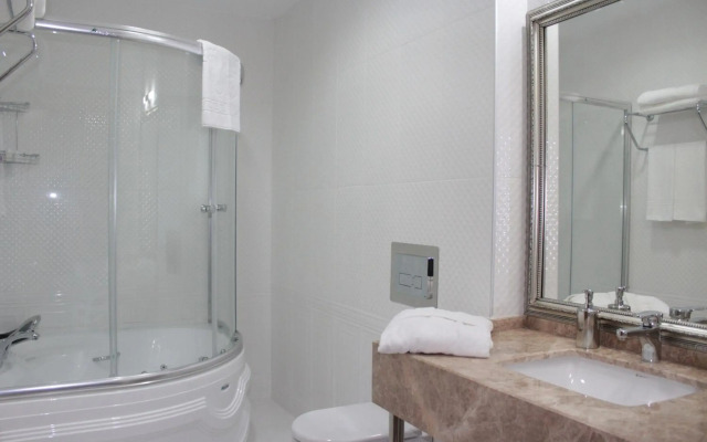 Grand Karot Otel