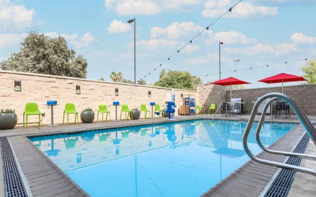 Home2 Suites by Hilton West Sacramento, CA