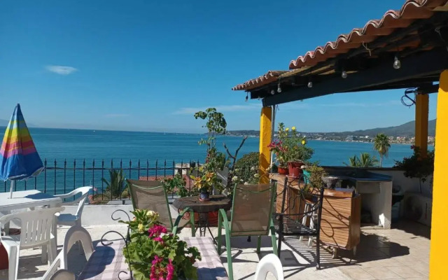 Casa Ana Ruth Hotel y Suites