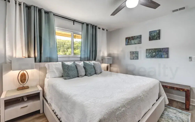 14 Sea Castles 3 Bedroom Condo by RedAwning