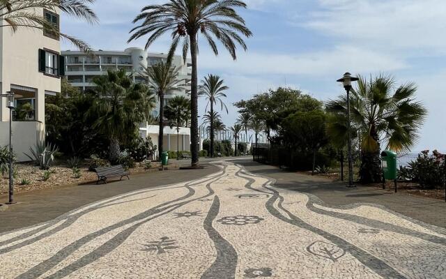 Centromar Bella Vista by Atlantic Holiday