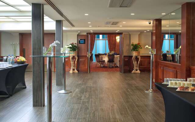 Radisson Blu Hotel, London Heathrow