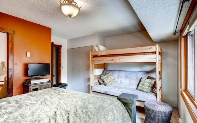 The Cedars Condominiums