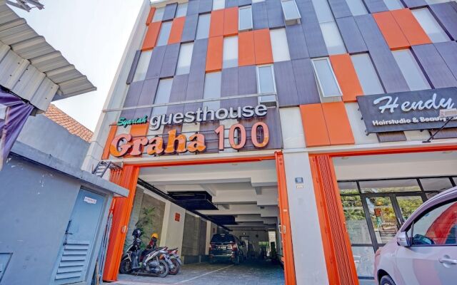 OYO 3905 Graha 100 Guest House Syariah
