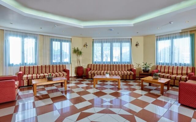 Noble Hotel Suites - Adults Only
