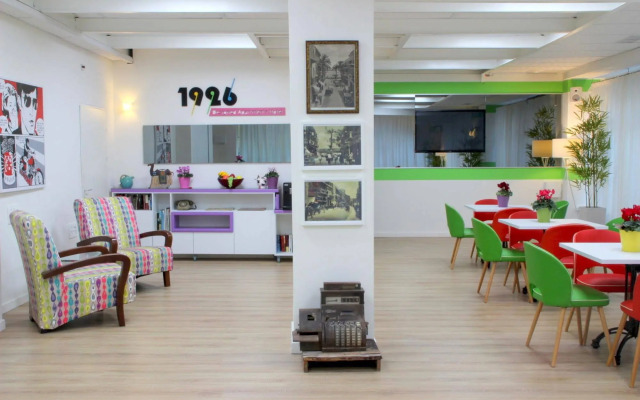 1926 Designed Apartments Hotel