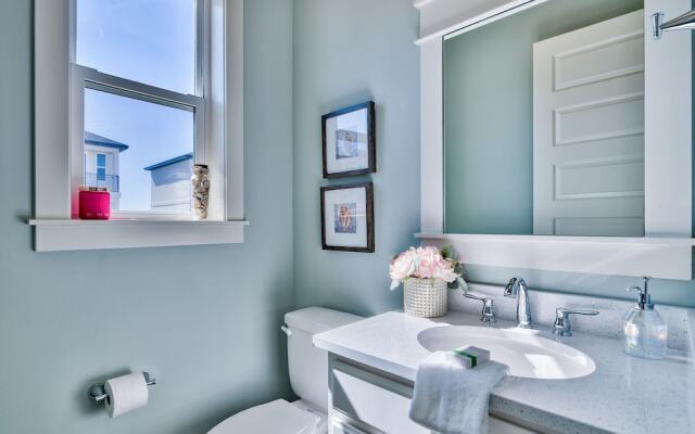 Naut On The Clock NEW Luxury