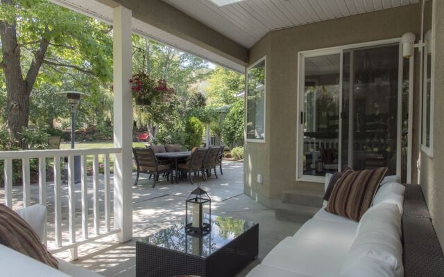 E'Laysa Guesthouse and Vineyard Retreat