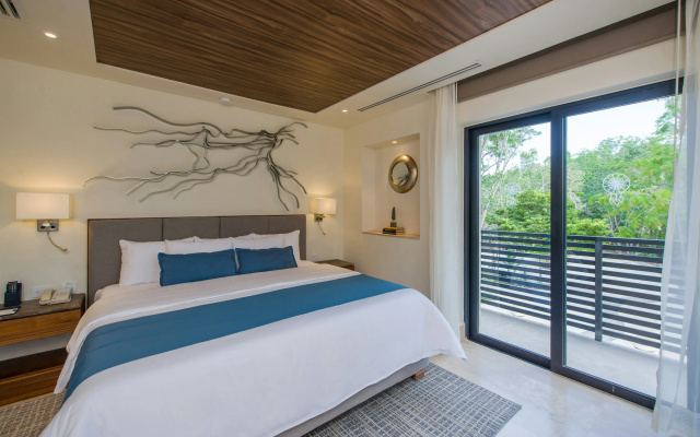 Naay Tulum Curamoria Collection