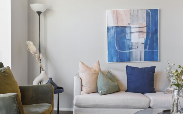 Lovely and warm one bedroom in the CBD
