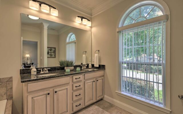 Waterfront Eatonton Escape w/ Private Hot Tub!