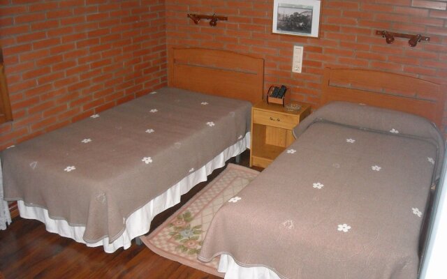 Hostal Paratene