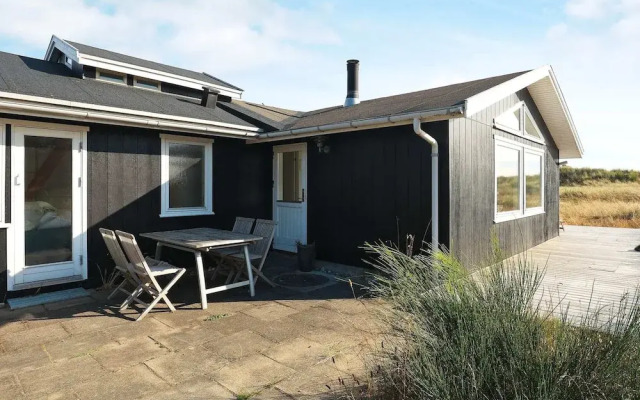 8 Person Holiday Home in Jerup-by Traum
