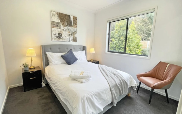Comfort Retreat Officer