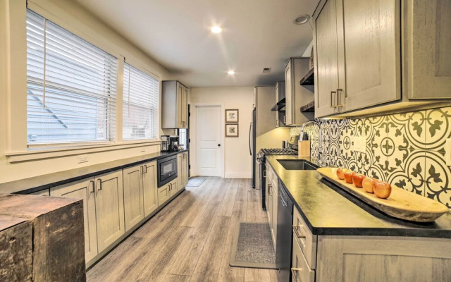 Pittsburgh Home: Walkable Location!