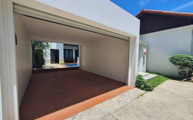 Blu Village Pool Villa