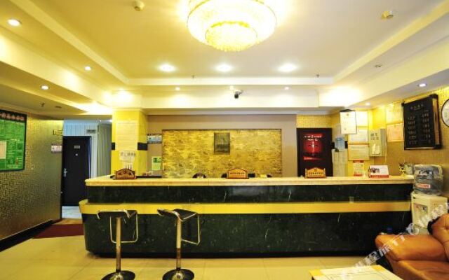 Pai Hotel (Guiyang Dashandong Yunfeng Road Subway Station)