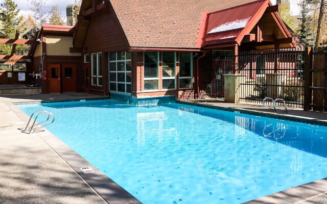 Pine Ridge Condominiums
