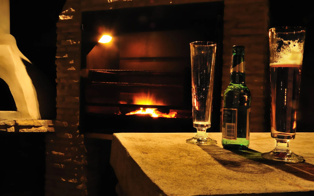 Mandalay Beach B & B