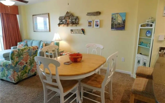 Harbourgate Marina #602 2 Bedroom Condo