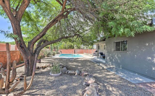 Tucson Getaway w/ Private Pool & Gas Grill!