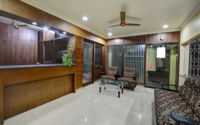 OYO 22499 Vishnu Residency