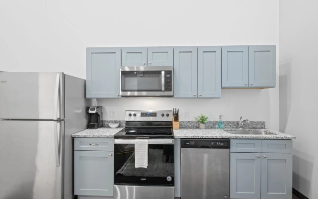 Apartments in Pittsburgh's Cultural District by Frontdesk