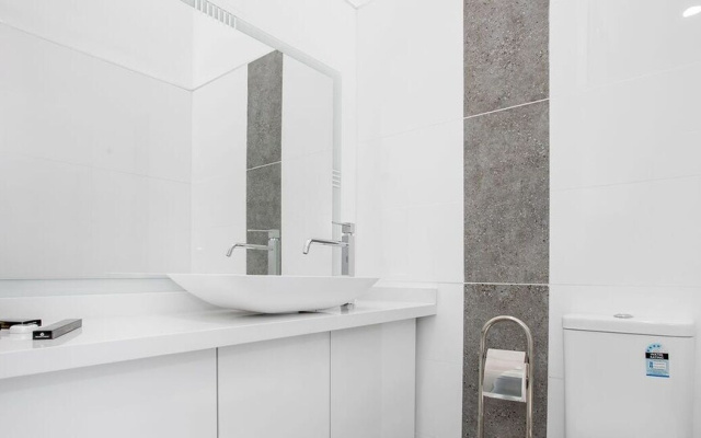 Oakleigh Guest House - Room 10