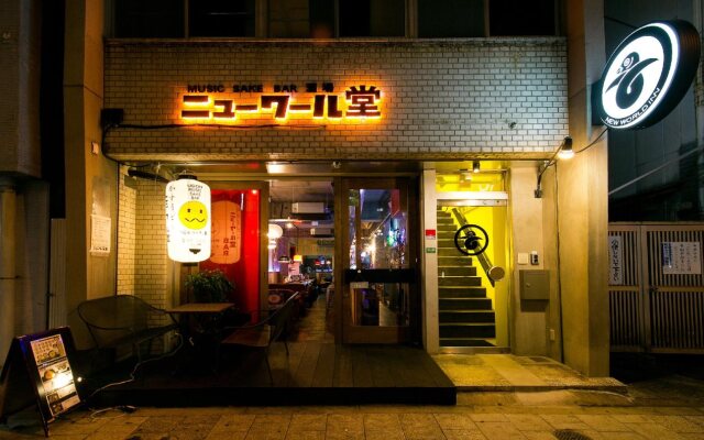 NEW WORLD INN - Hostel