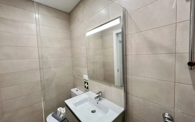 Quarteira Modern by Homing