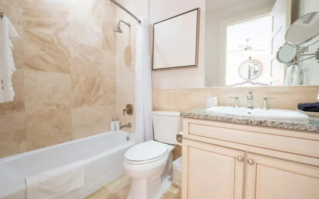 Seabreeze 8 - Luxury 4-bedroom on Seven Mile Beach