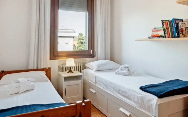San Carlo Luminous Apartment