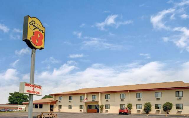 Super 8 By Wyndham Buffalo