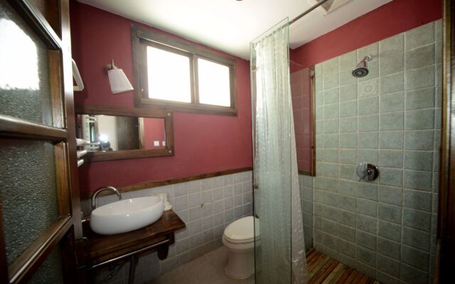 Grandma's Maomaocool Travelling Hotel