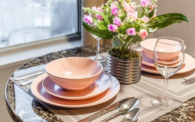 Cozy 1BR Apt w King Bed - Close to Downtown