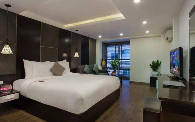 Rising Dragon Palace Hotel