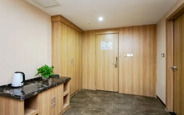 Yunshang Qingju Hotel (Xi'an Bell Tower City Wall Yongningmen Subway Station Branch)
