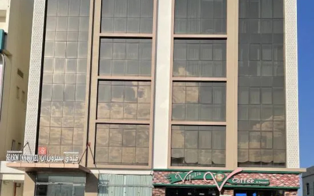 Season Inn Hotel_Barka